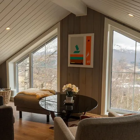 Mountain View Chalet Stranda (More og Romsdal)