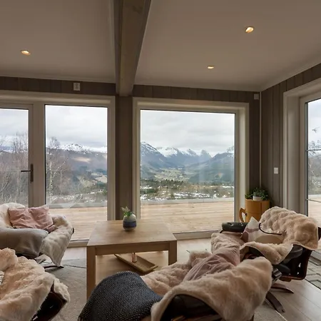 Mountain View *